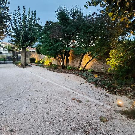 Chez Emma Et Louise - Maison Individuelle Avec Stationnement Gratuit Макон Екстер'єр фото